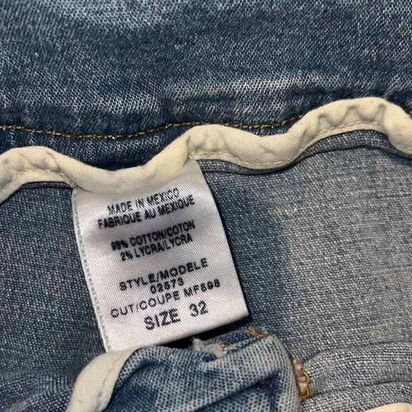 Vintage Y2K Guess low rise mini skirt - Picture 5 of 7